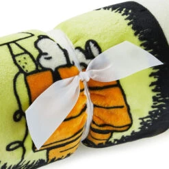 Hallmark Peanuts® Franken-Snoopy Comic Blanket, 50x60 -Hallmark Shop Frankenstein Snoopy Comic Strip Blanket 1HGN1516 04