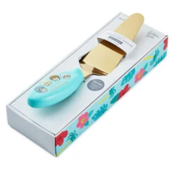 Hallmark The Golden Girls Cheesecake Pie Server With Sound 3 Hallmark The Golden Girls Cheesecake Pie Server With Sound -Hallmark Shop Golden Girls Cheesecake Pie Server With Sound 1GOL1047 02