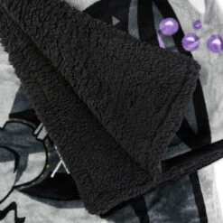 Hallmark Disney Hocus Pocus Black Flame Candle Blanket, 50x60 -Hallmark Shop Hocus Pocus Black Flame Candle Fleece Blanket 1HGN1506 05