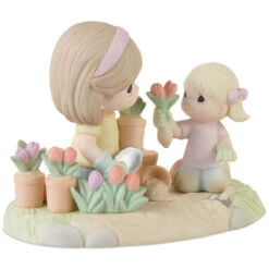Precious Moments A Mother’s Love Makes A Garden Grow Figurine, 4.4" -Hallmark Shop Precious Moments Mother and Daughter Gardening Figurine 223010 03