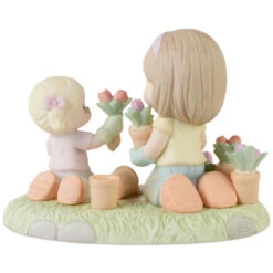 Precious Moments A Mother’s Love Makes A Garden Grow Figurine, 4.4" -Hallmark Shop Precious Moments Mother and Daughter Gardening Figurine 223010 04